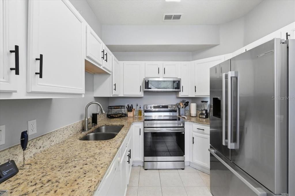 En Venta: $309,900 (3 camas, 2 baños, 1423 Pies cuadrados)