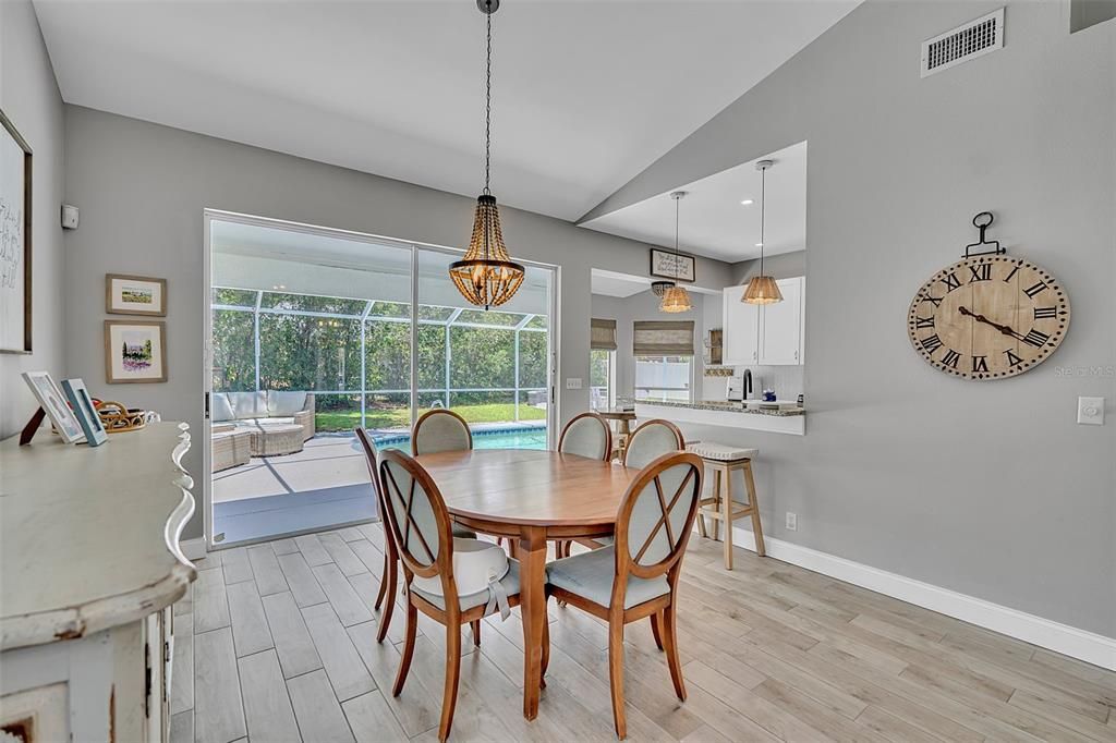 For Sale: $575,000 (3 beds, 2 baths, 1894 Square Feet)