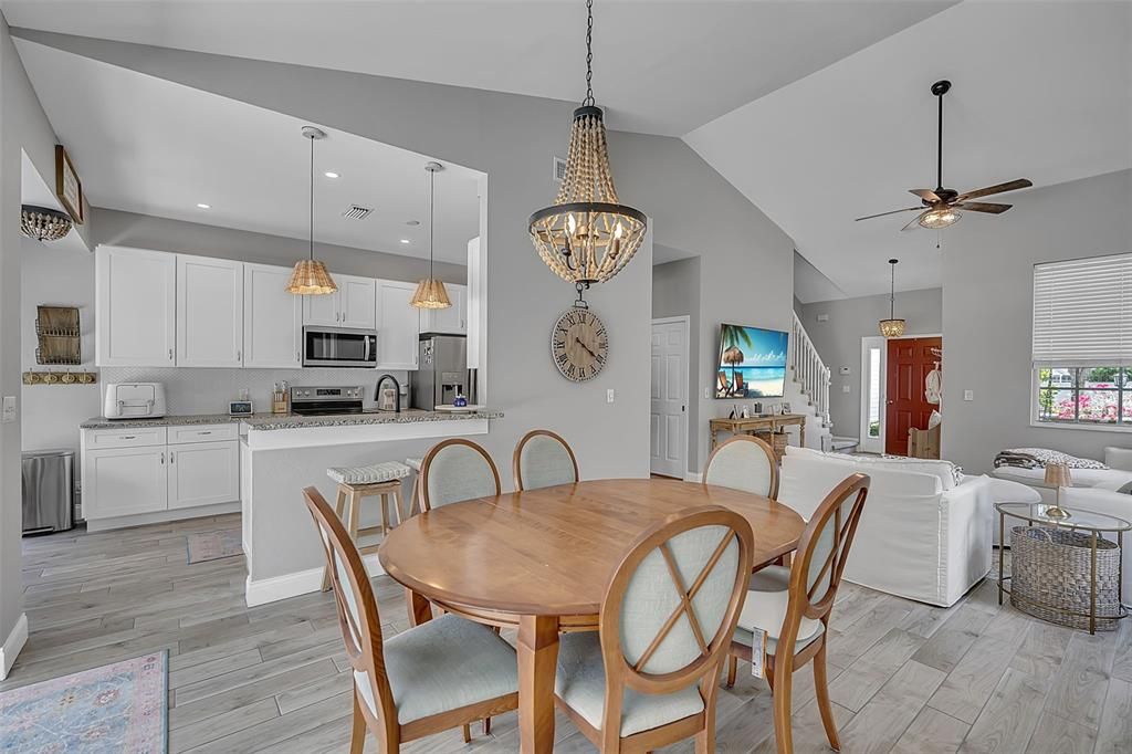 For Sale: $575,000 (3 beds, 2 baths, 1894 Square Feet)