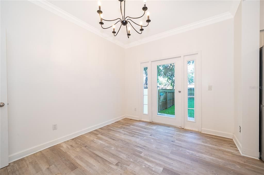 En Renta: $2,795 (3 camas, 2 baños, 1684 Pies cuadrados)