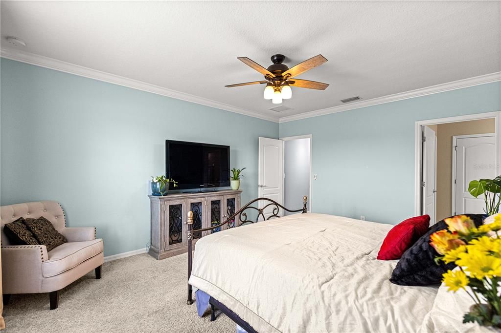 For Sale: $299,000 (3 beds, 2 baths, 1791 Square Feet)