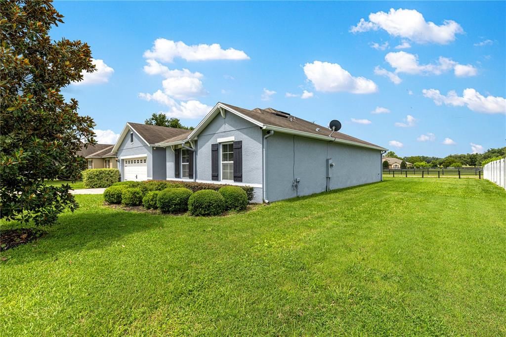 For Sale: $299,000 (3 beds, 2 baths, 1791 Square Feet)