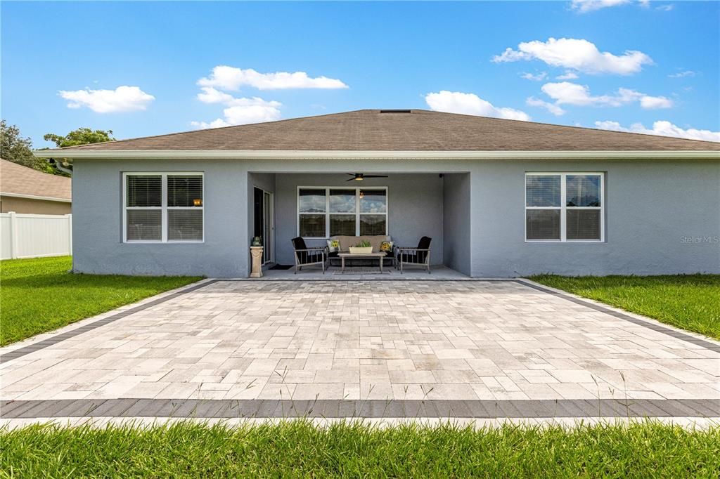 For Sale: $299,000 (3 beds, 2 baths, 1791 Square Feet)
