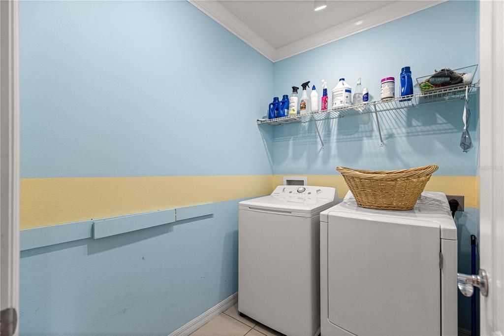 For Sale: $299,000 (3 beds, 2 baths, 1791 Square Feet)