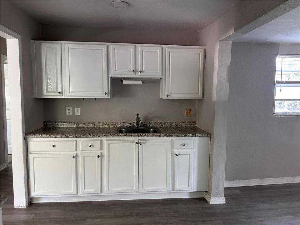 For Sale: $298,888 (4 beds, 3 baths, 1082 Square Feet)