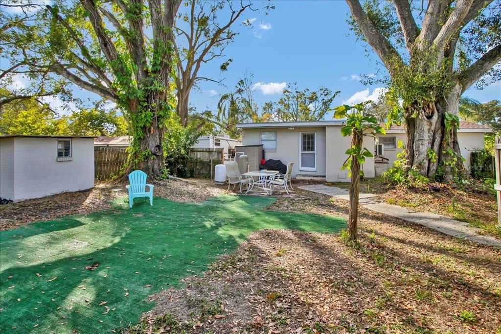 For Sale: $298,888 (4 beds, 3 baths, 1082 Square Feet)