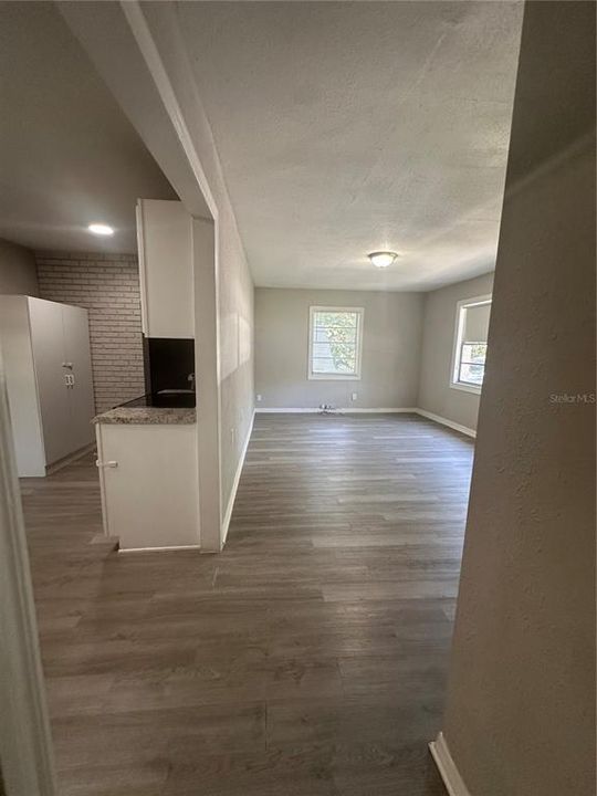 For Sale: $298,888 (4 beds, 3 baths, 1082 Square Feet)