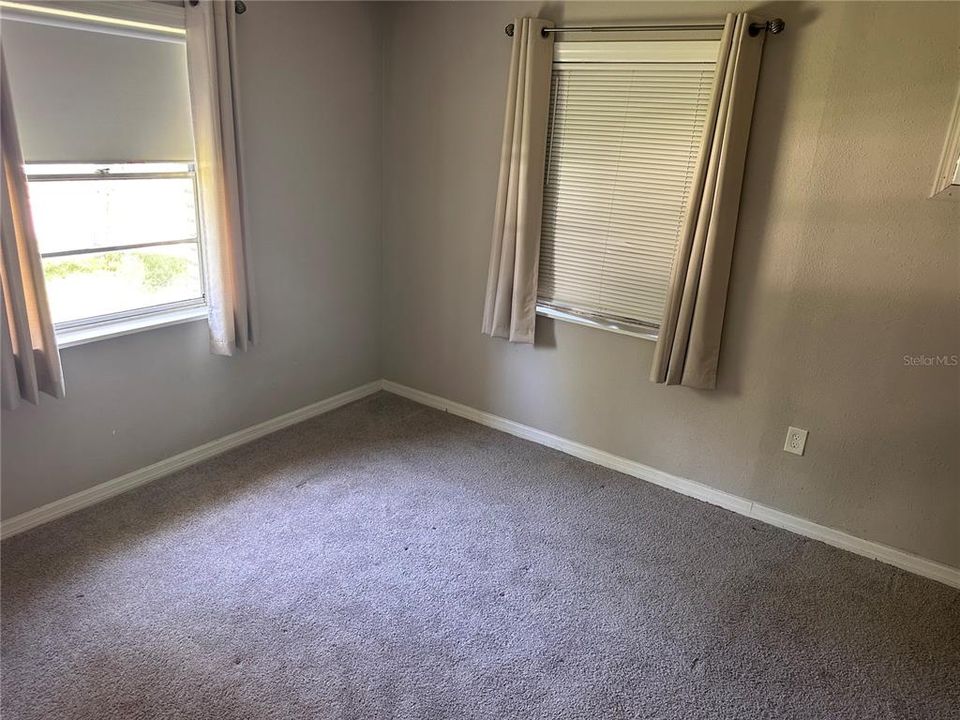 For Sale: $298,888 (4 beds, 3 baths, 1082 Square Feet)