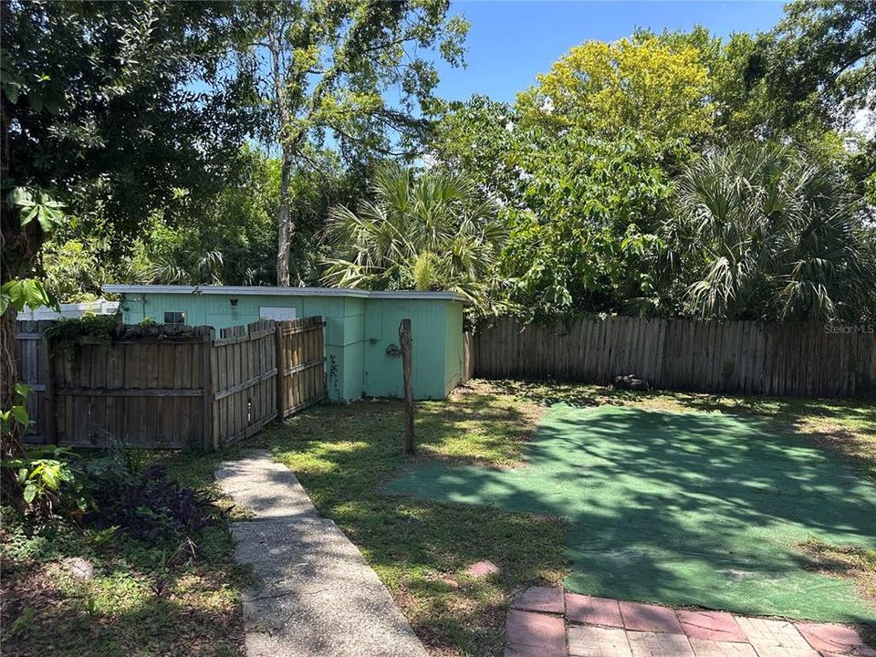 For Sale: $298,888 (4 beds, 3 baths, 1082 Square Feet)