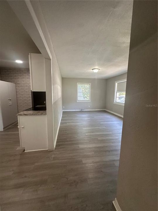 For Sale: $298,888 (4 beds, 3 baths, 1082 Square Feet)