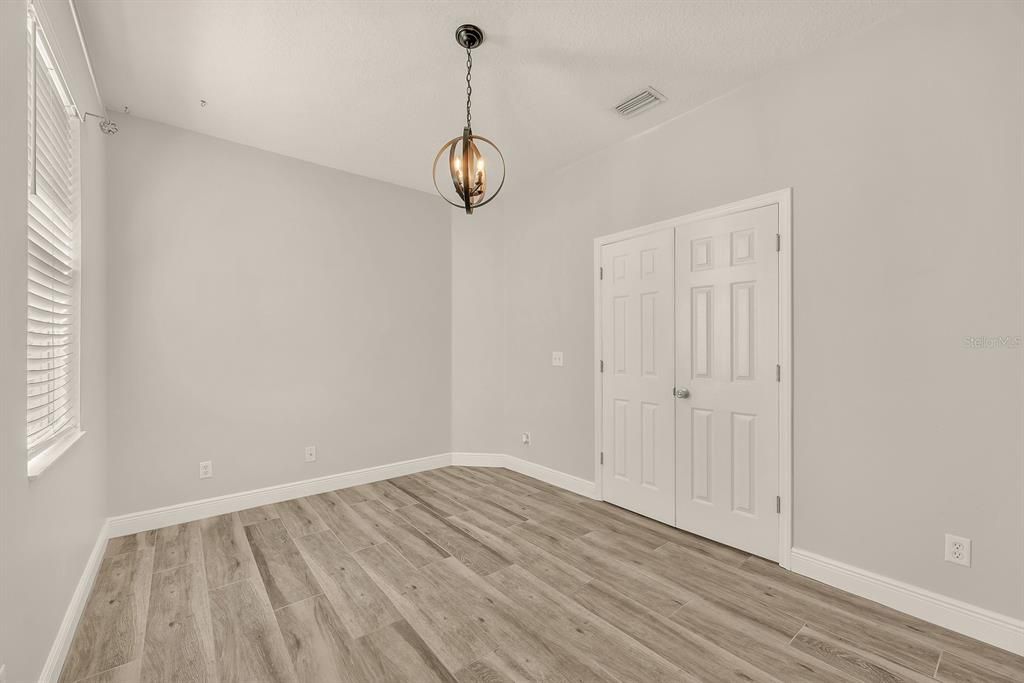 Activo con contrato: $525,000 (4 camas, 3 baños, 2160 Pies cuadrados)