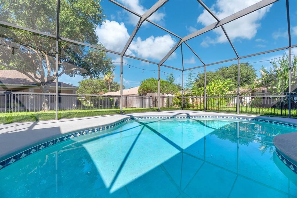 Activo con contrato: $525,000 (4 camas, 3 baños, 2160 Pies cuadrados)