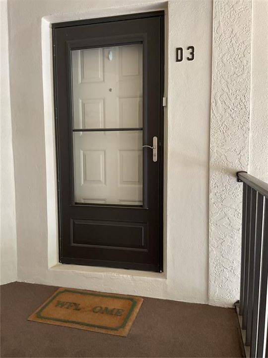 For Sale: $199,000 (2 beds, 2 baths, 979 Square Feet)