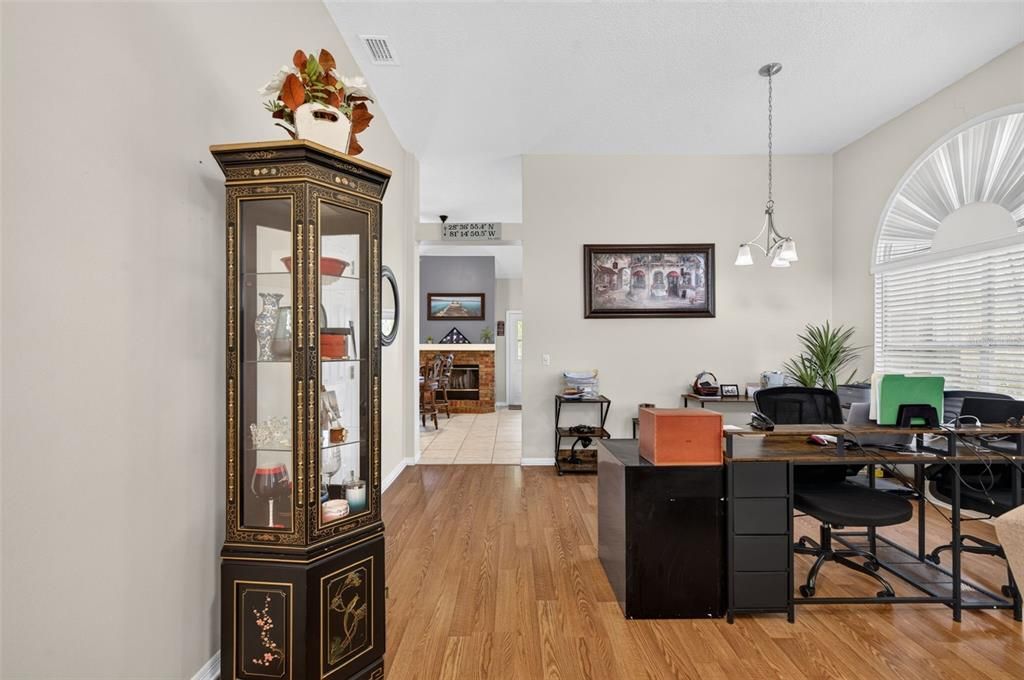 : $465,000 (3 спален, 2 ванн, 1703 Квадратных фут)