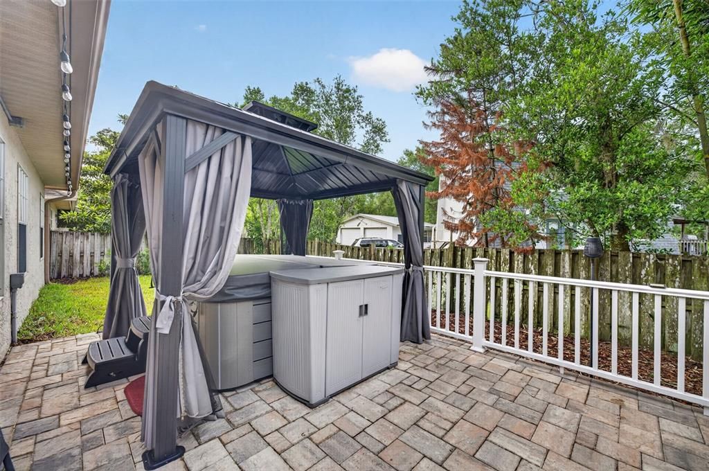 : $465,000 (3 спален, 2 ванн, 1703 Квадратных фут)