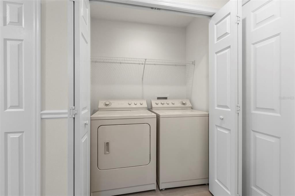 For Sale: $350,000 (3 beds, 2 baths, 1670 Square Feet)