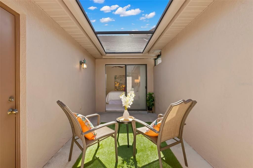 For Sale: $350,000 (3 beds, 2 baths, 1670 Square Feet)