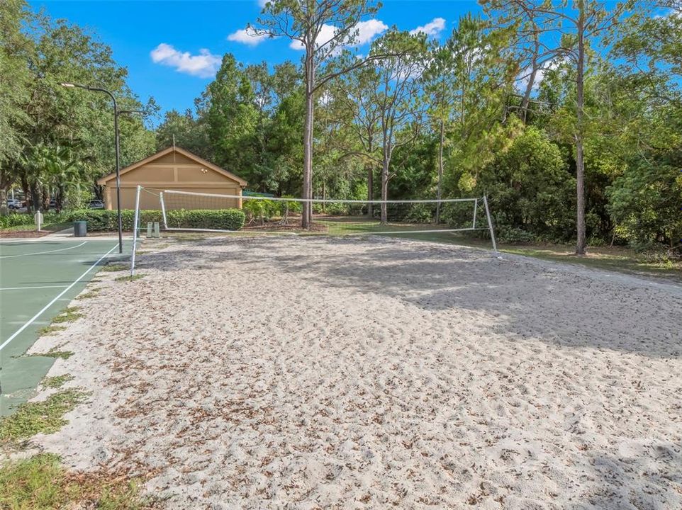 For Sale: $350,000 (3 beds, 2 baths, 1670 Square Feet)