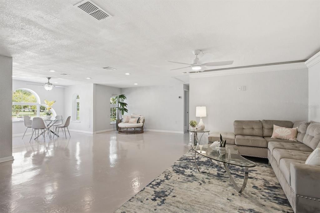 For Sale: $550,000 (4 beds, 3 baths, 2825 Square Feet)