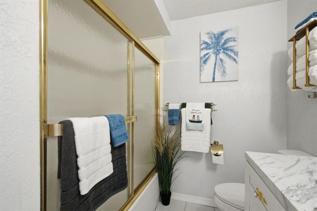 For Sale: $550,000 (4 beds, 3 baths, 2825 Square Feet)