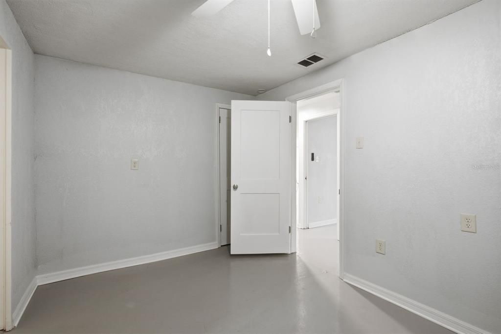 For Sale: $550,000 (4 beds, 3 baths, 2825 Square Feet)