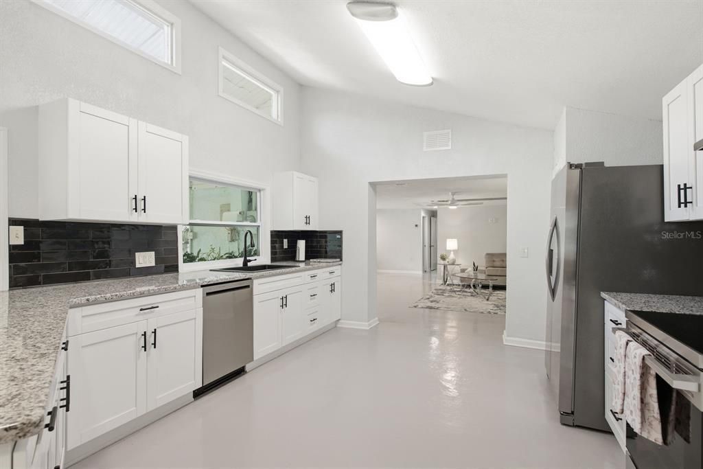 For Sale: $550,000 (4 beds, 3 baths, 2825 Square Feet)