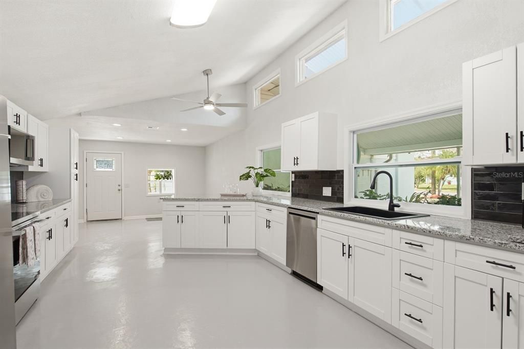 For Sale: $550,000 (4 beds, 3 baths, 2825 Square Feet)