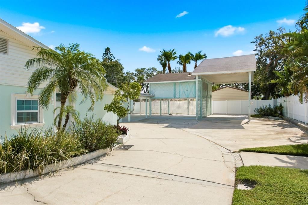 For Sale: $550,000 (4 beds, 3 baths, 2825 Square Feet)