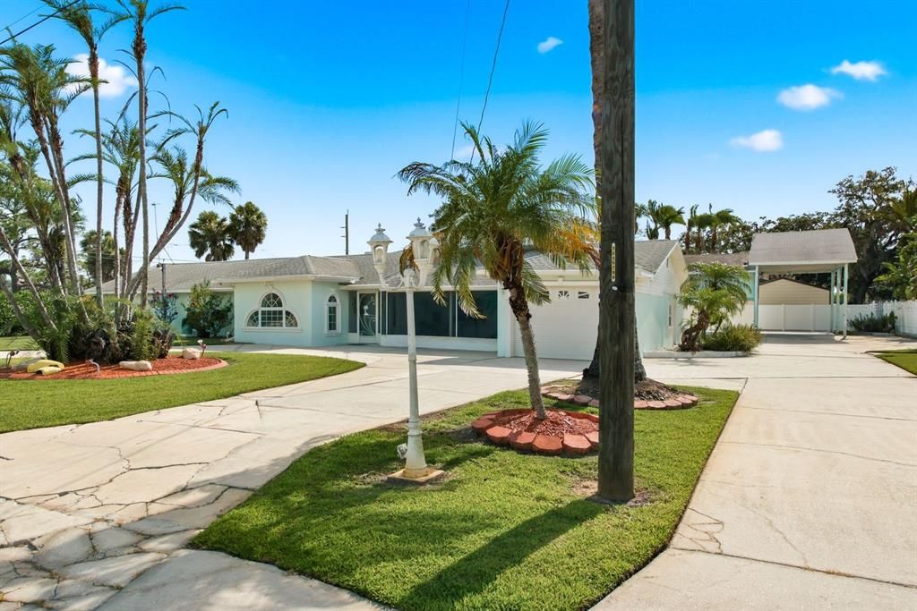 For Sale: $550,000 (4 beds, 3 baths, 2825 Square Feet)