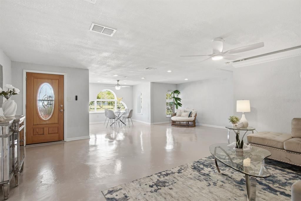 For Sale: $550,000 (4 beds, 3 baths, 2825 Square Feet)