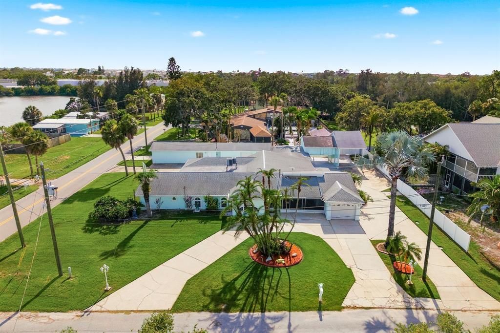 For Sale: $550,000 (4 beds, 3 baths, 2825 Square Feet)