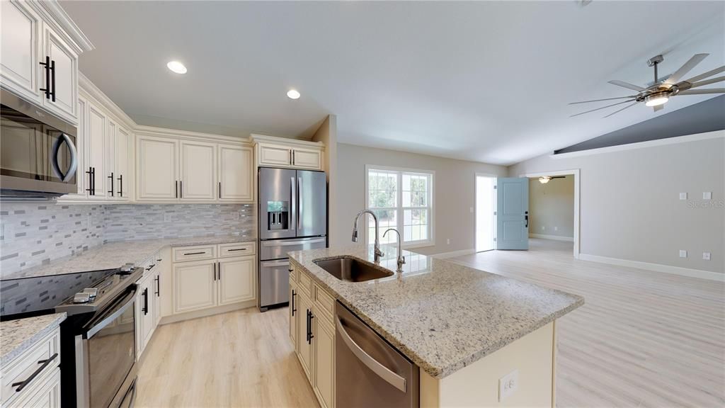 For Sale: $329,000 (3 beds, 2 baths, 1693 Square Feet)