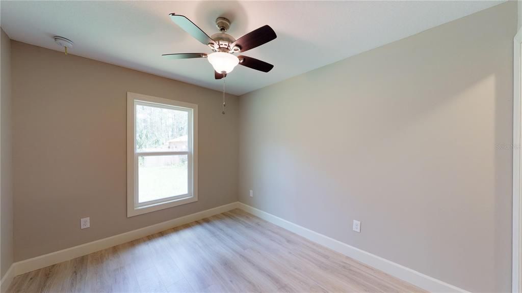 For Sale: $329,000 (3 beds, 2 baths, 1693 Square Feet)