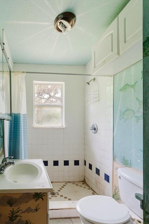 For Sale: $99,000 (2 beds, 1 baths, 840 Square Feet)