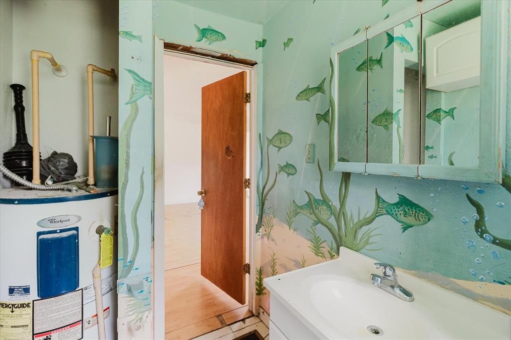 For Sale: $99,000 (2 beds, 1 baths, 840 Square Feet)