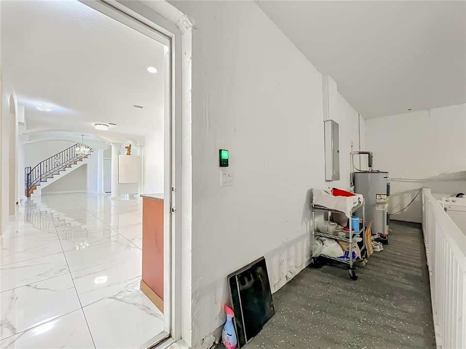 For Sale: $1,210,000 (6 beds, 4 baths, 5440 Square Feet)
