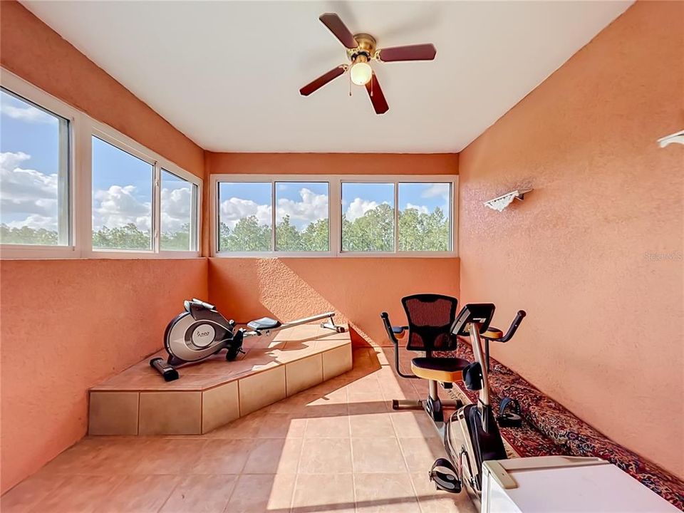 For Sale: $1,210,000 (6 beds, 4 baths, 5440 Square Feet)