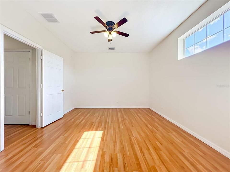 For Sale: $1,210,000 (6 beds, 4 baths, 5440 Square Feet)