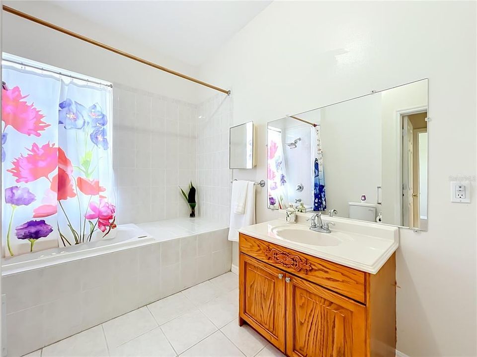 For Sale: $1,210,000 (6 beds, 4 baths, 5440 Square Feet)