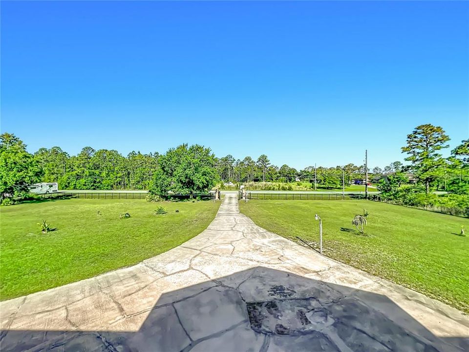 For Sale: $1,210,000 (6 beds, 4 baths, 5440 Square Feet)