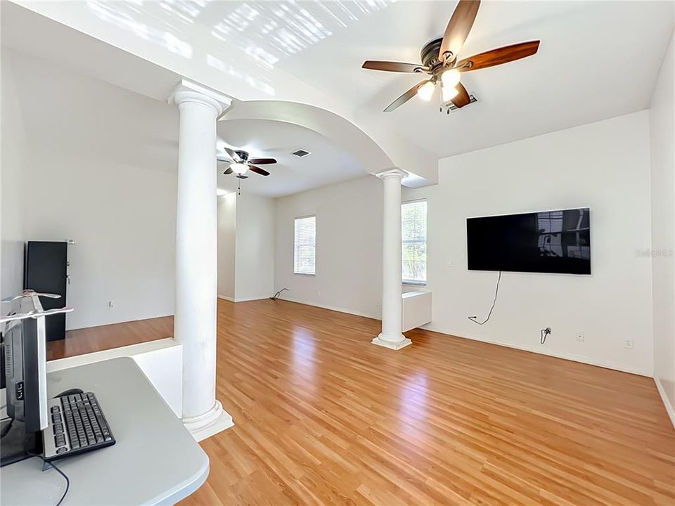 For Sale: $1,210,000 (6 beds, 4 baths, 5440 Square Feet)