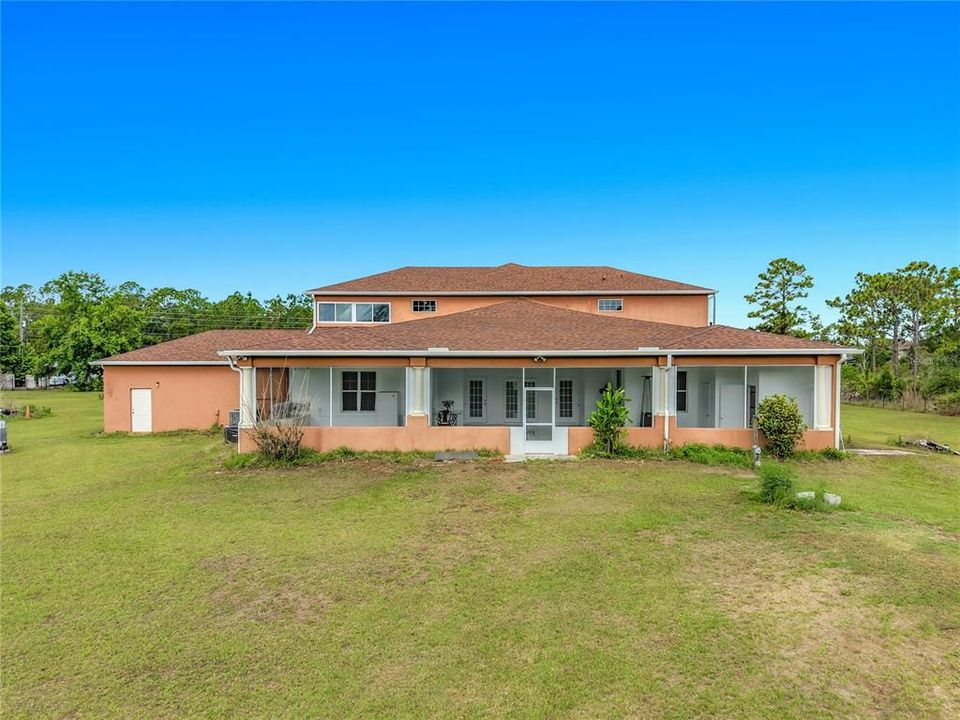 For Sale: $1,210,000 (6 beds, 4 baths, 5440 Square Feet)