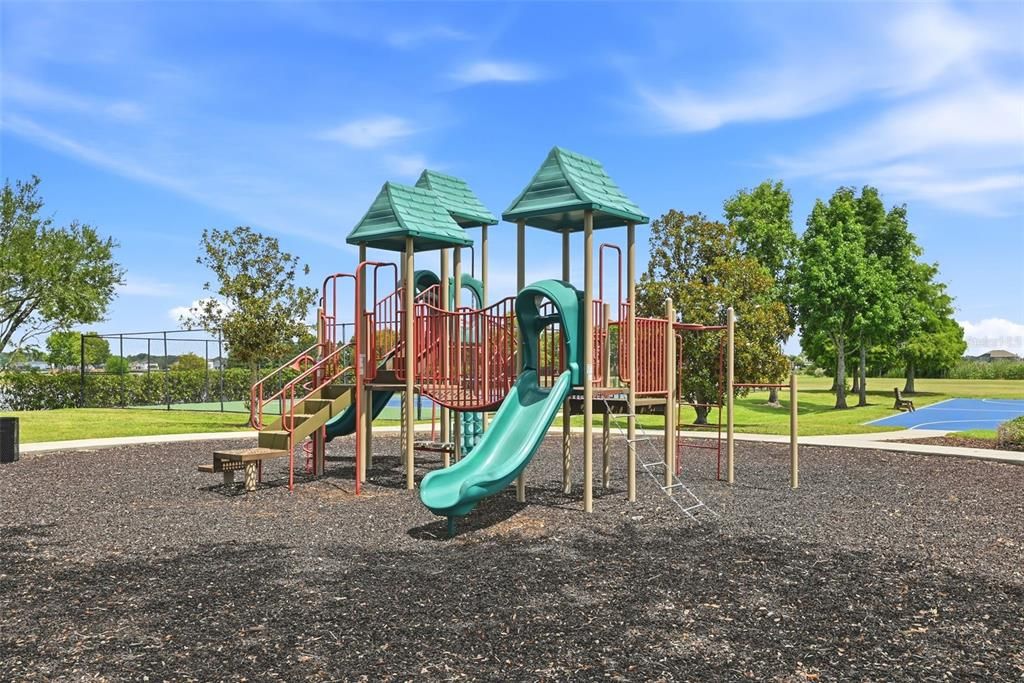 For Sale: $280,000 (3 beds, 2 baths, 1550 Square Feet)