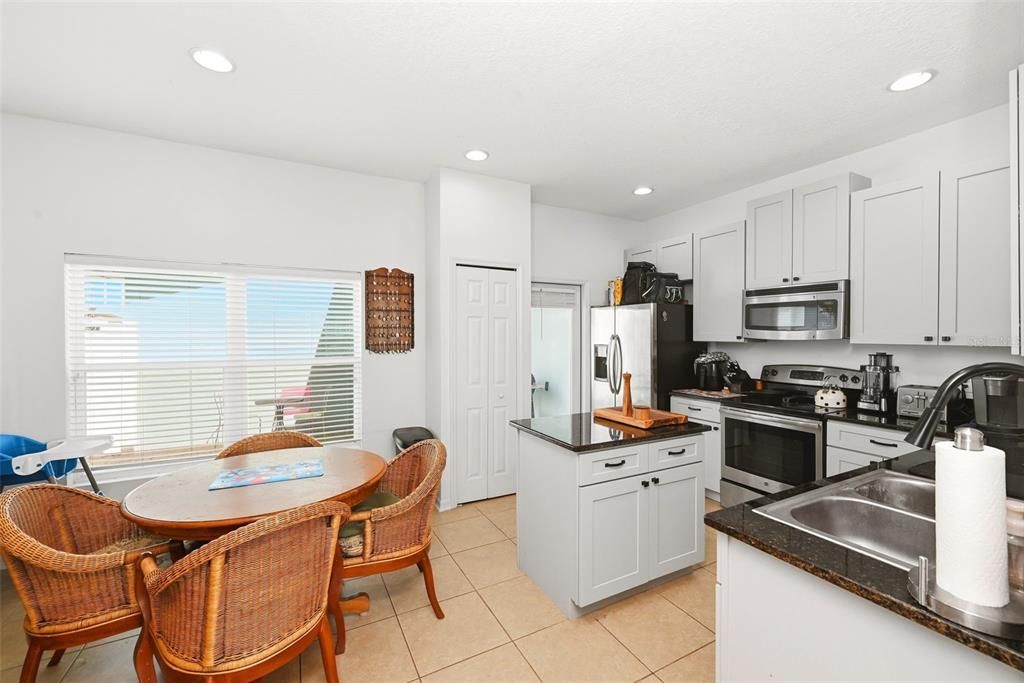 For Sale: $280,000 (3 beds, 2 baths, 1550 Square Feet)