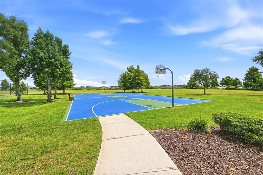 For Sale: $280,000 (3 beds, 2 baths, 1550 Square Feet)