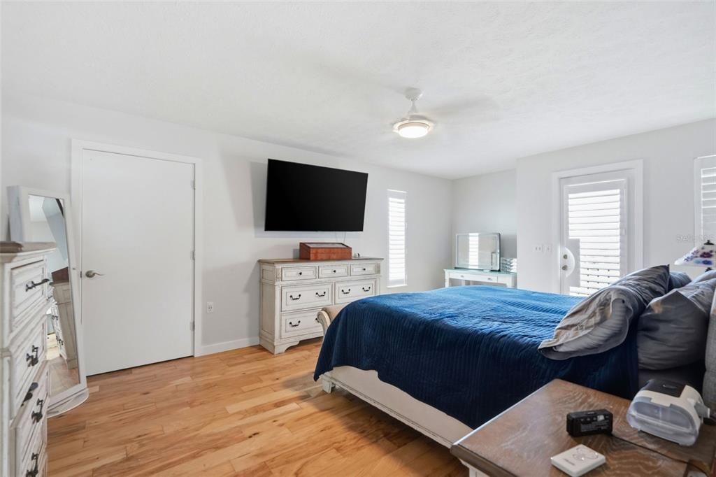For Sale: $824,900 (2 beds, 2 baths, 1664 Square Feet)