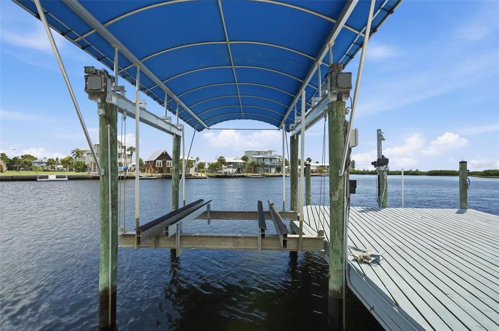 For Sale: $824,900 (2 beds, 2 baths, 1664 Square Feet)