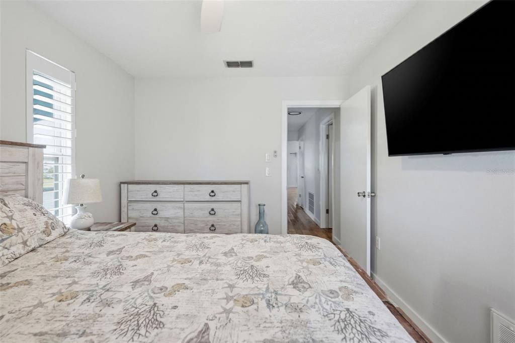 For Sale: $824,900 (2 beds, 2 baths, 1664 Square Feet)