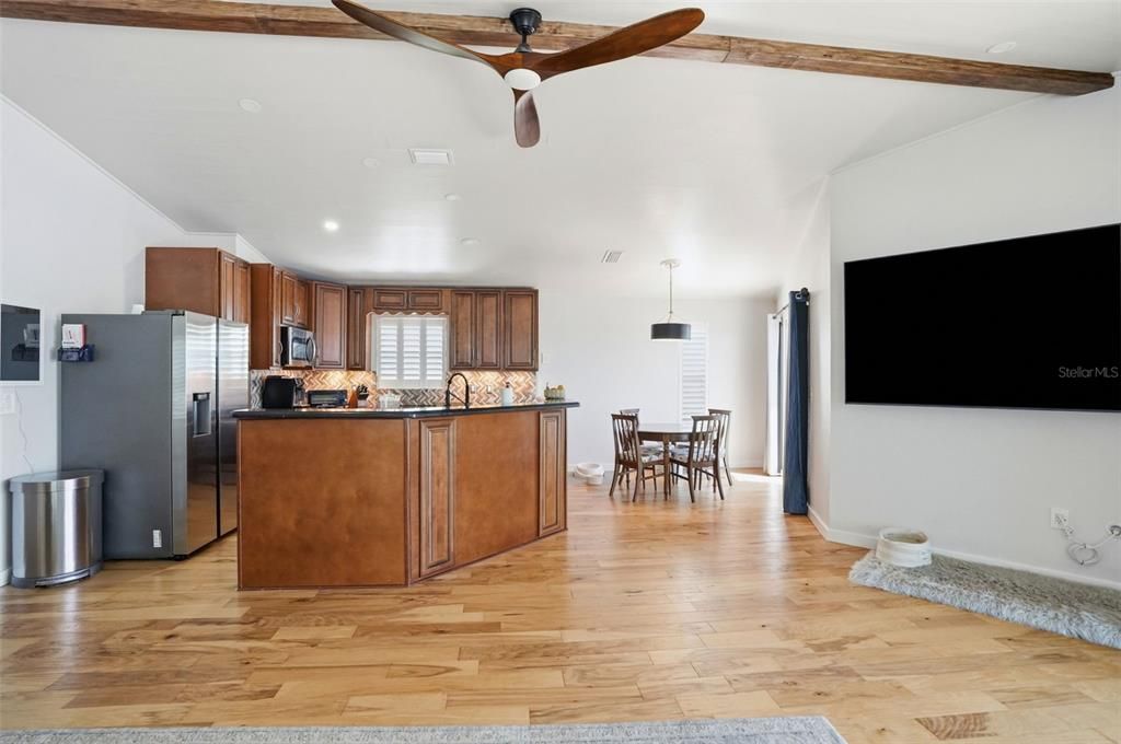 For Sale: $824,900 (2 beds, 2 baths, 1664 Square Feet)