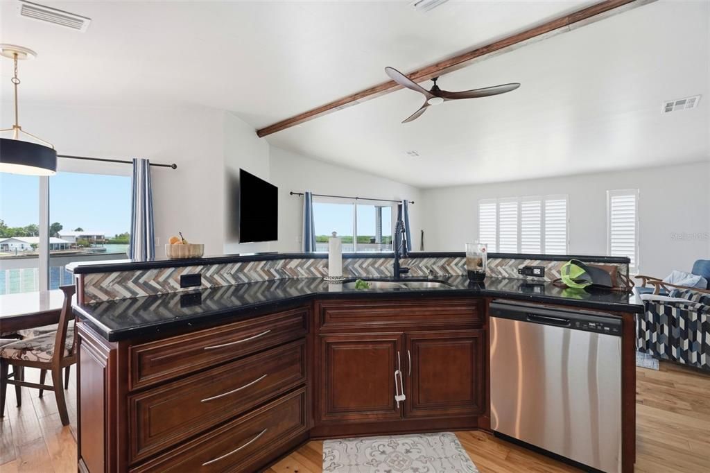 For Sale: $824,900 (2 beds, 2 baths, 1664 Square Feet)